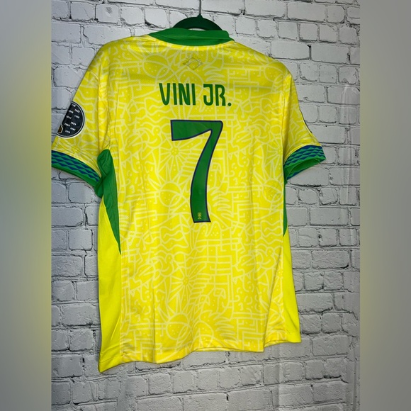Brazil Copa América 2024 Soccer Jersey Vini Jr 7 Nike - Picture 9 of 10